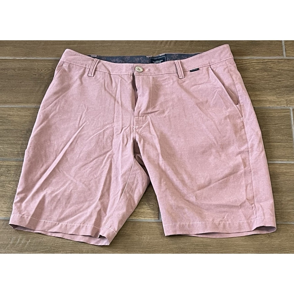 7 Diamonds Men's Short Size 32 Hybrid Stretch Performance Golf Maroon
